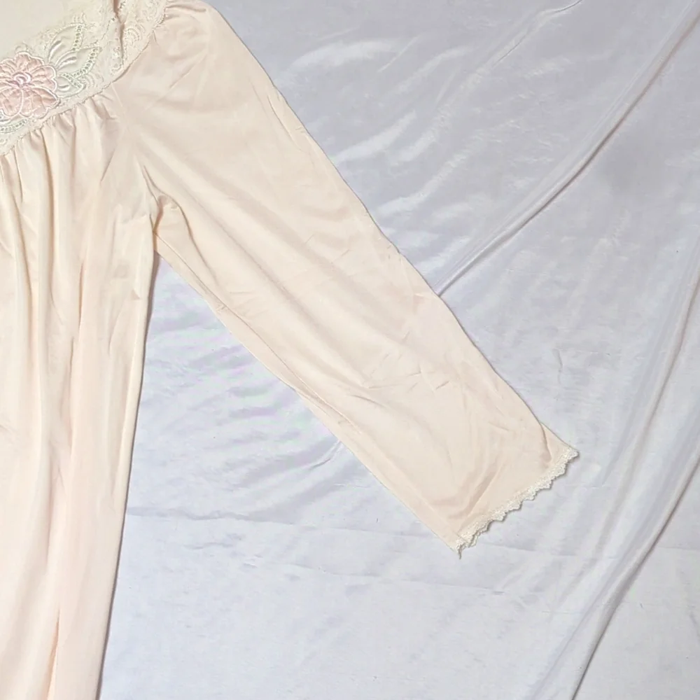 Vintage gently used